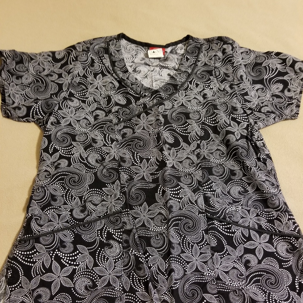 Scrub top